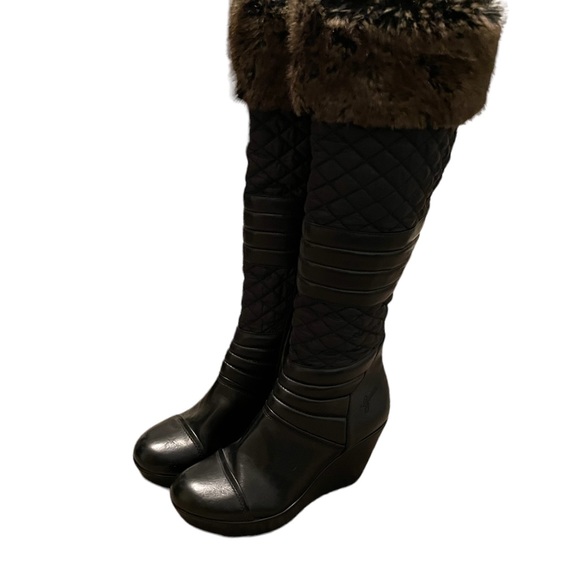 NWOT Guess black winter wedge boots - Picture 2 of 4